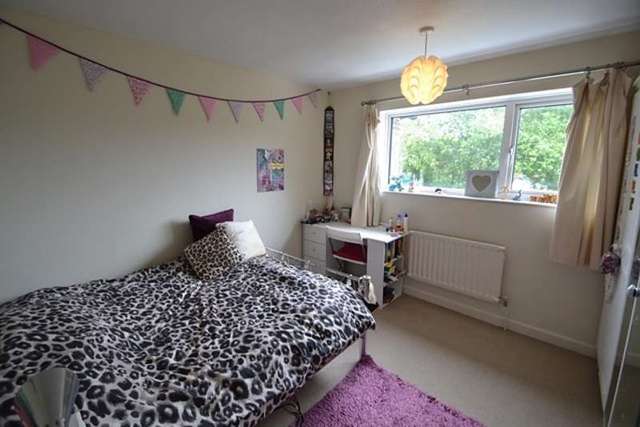  Image of 4 bedroom Detached house to rent in Park Road Chandler