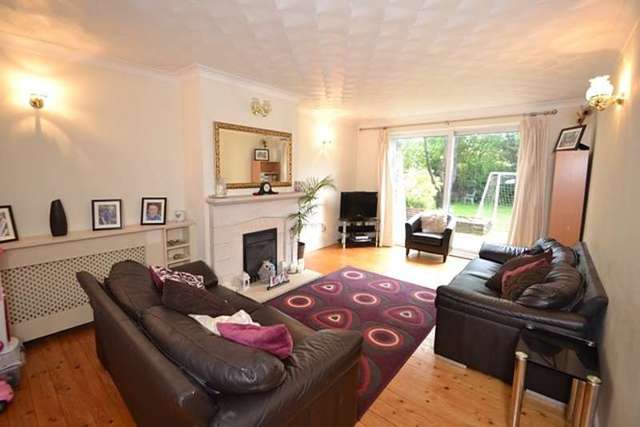  Image of 4 bedroom Detached house to rent in Park Road Chandler