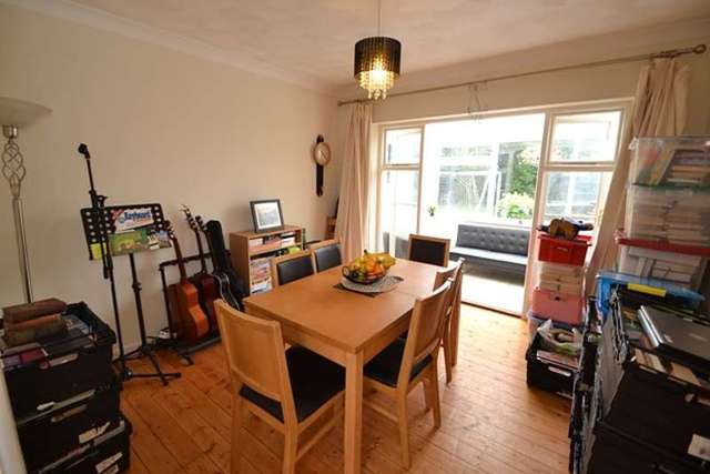  Image of 4 bedroom Detached house to rent in Park Road Chandler