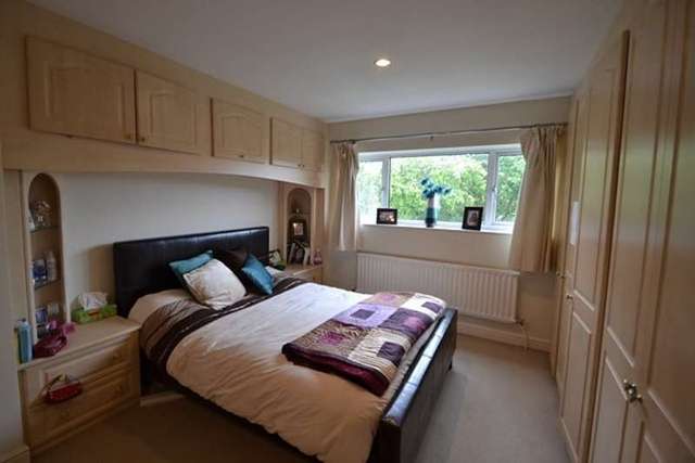  Image of 4 bedroom Detached house to rent in Park Road Chandler