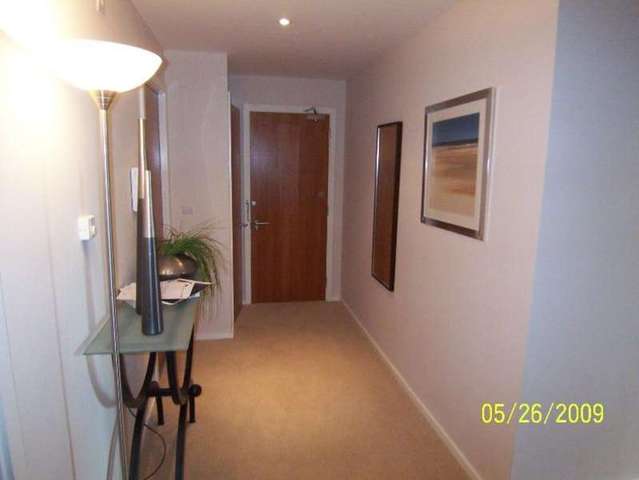  Image of 2 bedroom Flat to rent in Channel Way Ocean Village Southampton SO14 at Southampton Hampshire, SO14 3JB