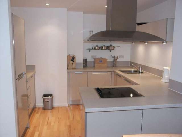  Image of 2 bedroom Flat to rent in Channel Way Ocean Village Southampton SO14 at Southampton Hampshire, SO14 3JB