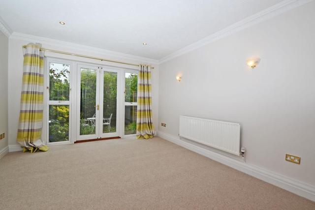  Image of 2 bedroom Mews to rent in Charlotte Mews Heather Place Esher KT10 at Heather Place Esher Esher, KT10 8NL