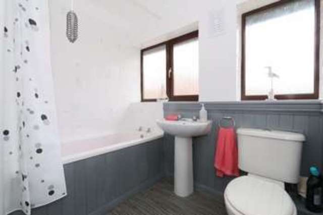  Image of 3 bedroom Terraced house for sale in Chelmer Road Hull HU8 at Chelmer Road  Hull, HU8 9NS