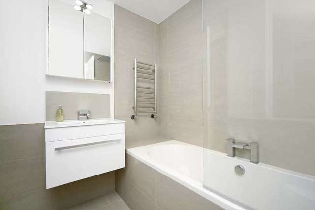  Image of 1 bedroom Property to rent in Chepstow Road London W2 at Chepstow Road  London, W2 5QP
