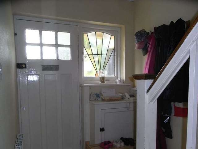 Image of 3 bedroom Terraced house for sale in Cherry Hill New Barnet Barnet EN5 at Cherry Hill  Barnet, EN5 1BG