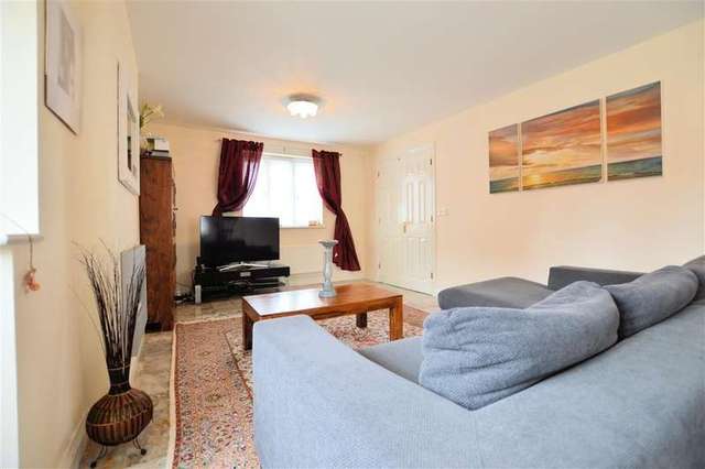  Image of 4 bedroom Detached house for sale in Chrysanthemum Drive Shinfield Reading RG2 at Reading, RG2 9DQ