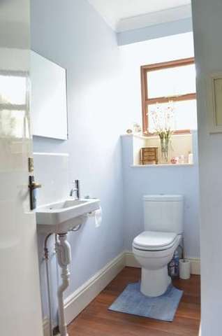  Image of 4 bedroom Detached house for sale in Church Lane Navenby Lincoln LN5 at Church Lane Navenby Lincoln, LN5 0EG