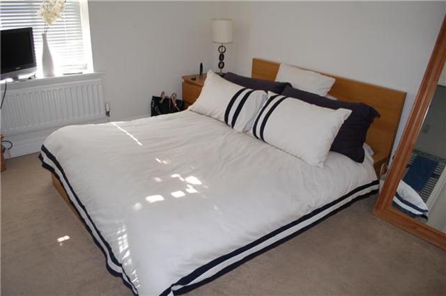  Image of 2 bedroom Terraced house to rent in Church Paddock Court Wallington SM6 at Surrey, SM6 7AW