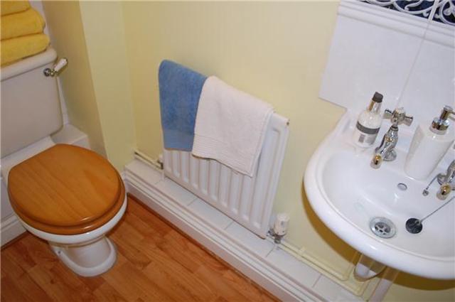  Image of 2 bedroom Terraced house to rent in Church Paddock Court Wallington SM6 at Surrey, SM6 7AW