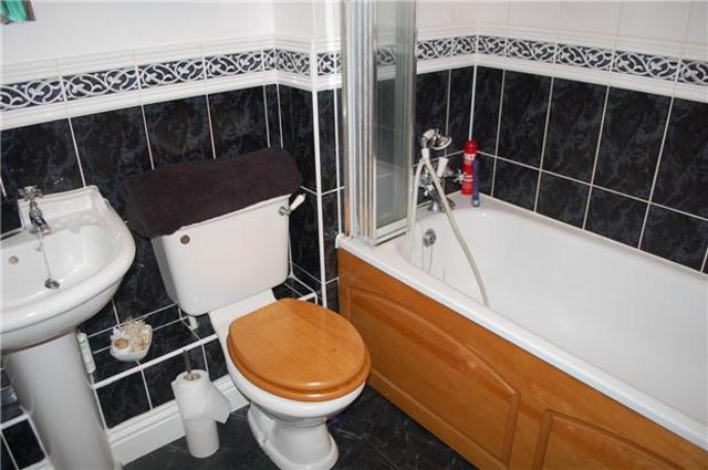  Image of 2 bedroom Terraced house to rent in Church Paddock Court Wallington SM6 at Surrey, SM6 7AW