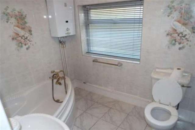  Image of 4 bedroom Detached house to rent in Church Road Yardley Birmingham B33 at Birmingham, B33 8HA