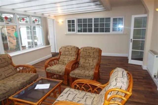  Image of 4 bedroom Detached house to rent in Church Road Yardley Birmingham B33 at Birmingham, B33 8HA