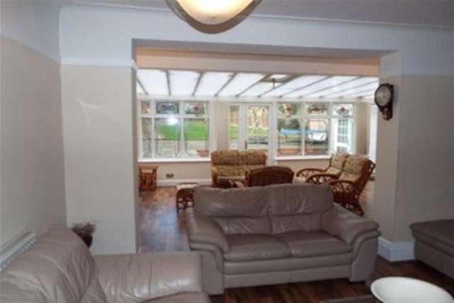  Image of 4 bedroom Detached house to rent in Church Road Yardley Birmingham B33 at Birmingham, B33 8HA