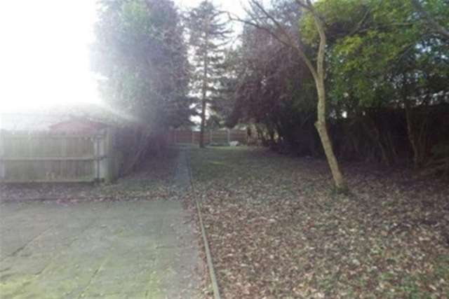  Image of 4 bedroom Detached house to rent in Church Road Yardley Birmingham B33 at Birmingham, B33 8HA