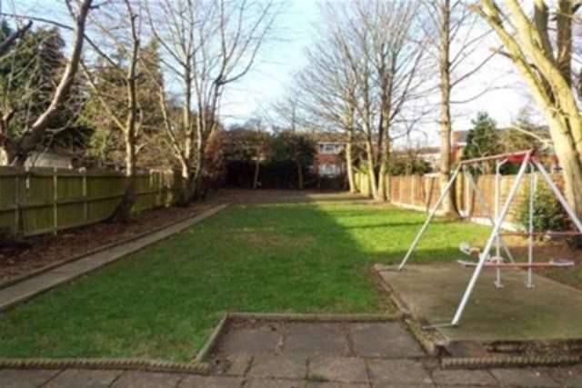  Image of 4 bedroom Detached house to rent in Church Road Yardley Birmingham B33 at Birmingham, B33 8HA