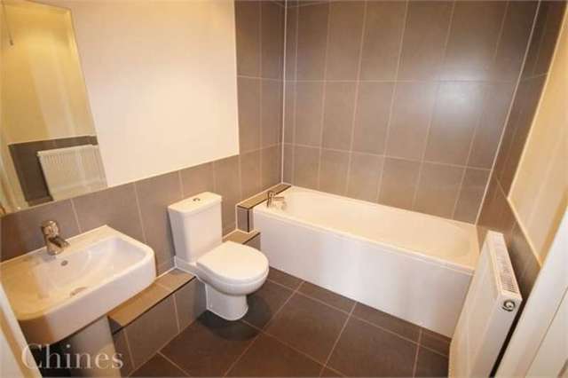  Image of 2 bedroom Apartment to rent in Church Road Southbourne Bournemouth BH6 at Church Road Southbourne Wick, BH6 4AT