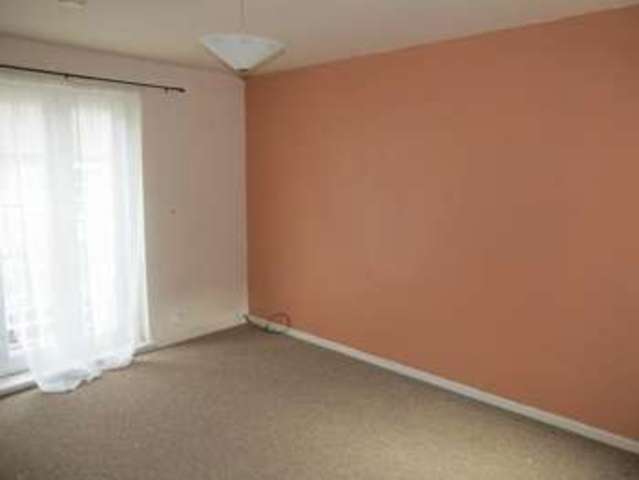  Image of 1 bedroom Flat to rent in Church Street Pershore WR10 at Church Street  Pershore, WR10 1DT
