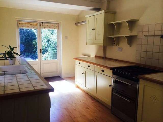  Image of 2 bedroom Detached house to rent in Church Street Shirley Southampton SO15 at Shirley  Southampton, SO15 5LW