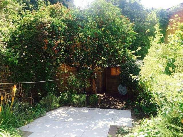  Image of 2 bedroom Detached house to rent in Church Street Shirley Southampton SO15 at Shirley  Southampton, SO15 5LW