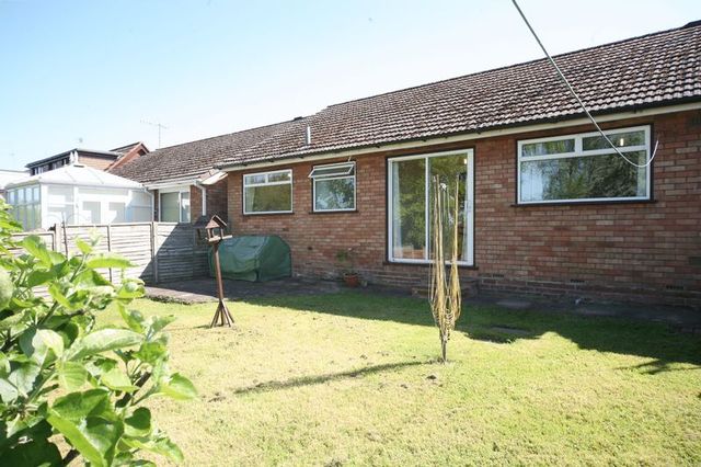  Image of 2 bedroom Detached house to rent in Churchfield Road Eccleshall Stafford ST21 at Churchfield Road Eccleshall Eccleshall, ST21 6AG