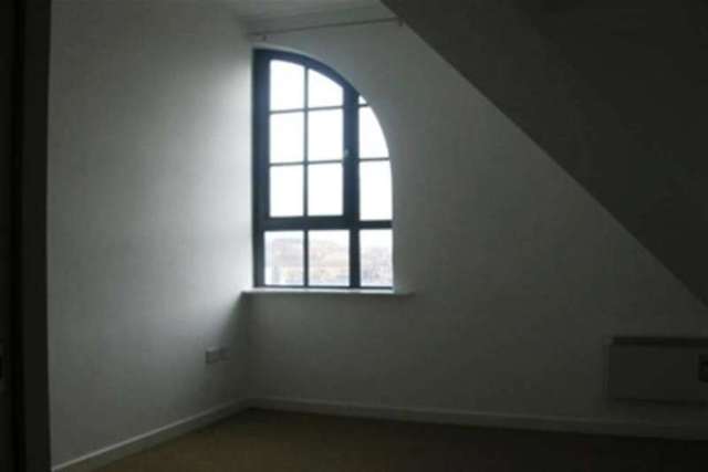  Image of 2 bedroom Flat to rent in Nursery Street Sheffield S3 at Sheffield, S3 8GF