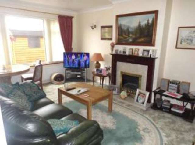  Image of 2 bedroom Bungalow for sale in Westcott Close Clacton-on-Sea CO16 at Clacton-on-Sea Essex Little Clacton, CO16 8YQ
