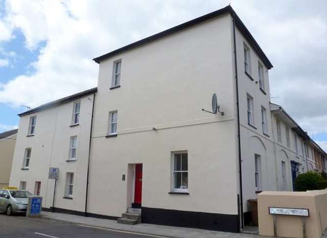  Image of 5 bedroom End of Terrace for sale in Clarence Place Stonehouse Plymouth PL1 at Stonehouse Plymouth Devon, PL1 3JN