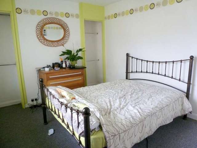  Image of 5 bedroom End of Terrace for sale in Clarence Place Stonehouse Plymouth PL1 at Stonehouse Plymouth Devon, PL1 3JN