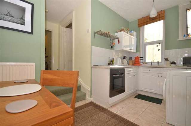  Image of 2 bedroom Apartment for sale in Clarendon Road Southsea PO4 at Southsea Hampshire Southsea, PO4 0SF