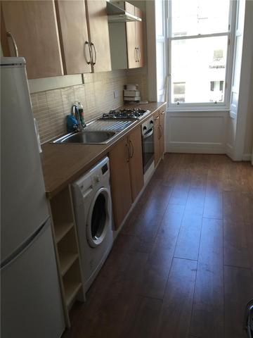  Image of 3 bedroom Flat to rent in Clerk Street Edinburgh EH8 at South Side Edinburgh Edinburgh, EH8 9JQ