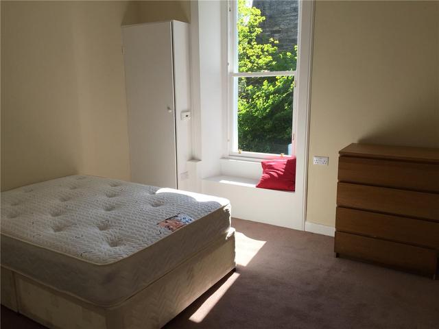  Image of 3 bedroom Flat to rent in Clerk Street Edinburgh EH8 at South Side Edinburgh Edinburgh, EH8 9JQ