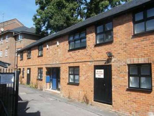  Image of 1 bedroom Terraced house to rent in Station Close High Wycombe HP13 at Station Close  High Wycombe, HP13 6LF