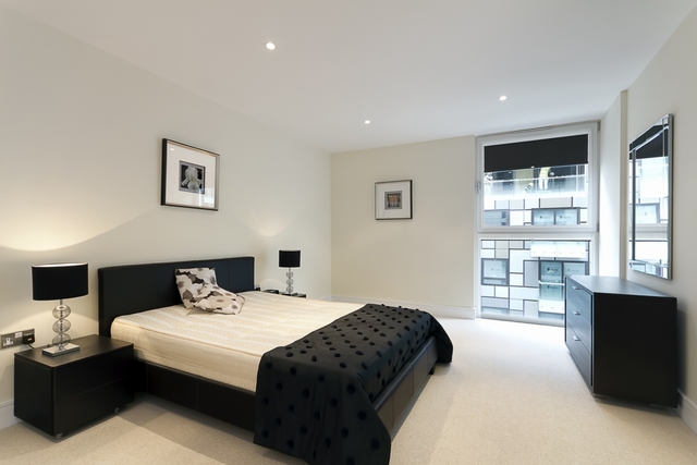  Image of 1 bedroom Apartment to rent in Millharbour London E14 at Millharbour  London, E14 9JT