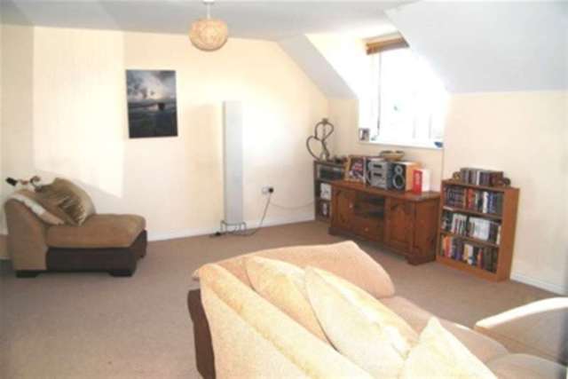  Image of 2 bedroom Maisonette to rent in Bradford Drive Colchester CO4 at Colchester, CO4 5ZA