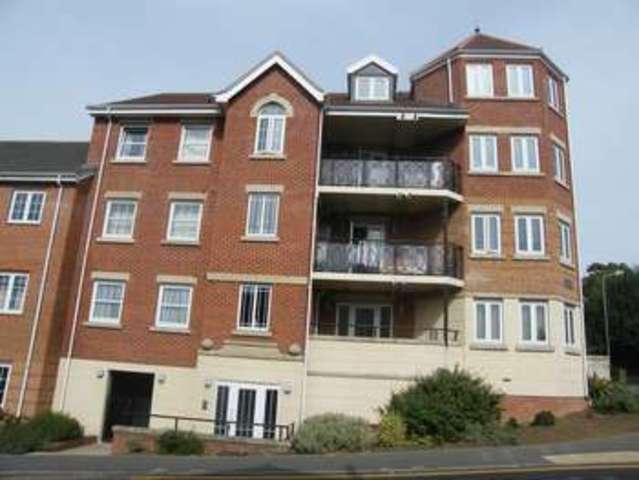  Image of 2 bedroom Detached house to rent in Coningsby Road High Wycombe HP13 at Hamilton Road  High Wycombe, HP13 5FF