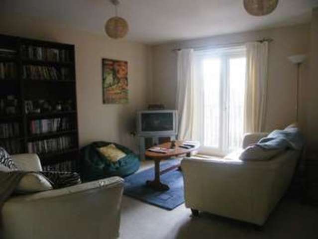  Image of 2 bedroom Detached house to rent in Coningsby Road High Wycombe HP13 at Hamilton Road  High Wycombe, HP13 5FF