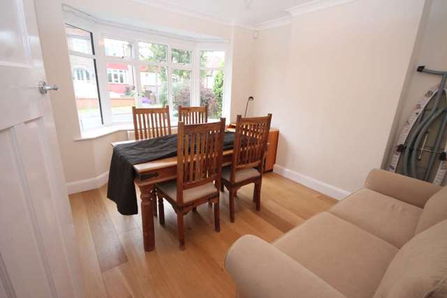  Image of 1 bedroom Bungalow to rent in Coniston Road Bexleyheath DA7 at Coniston Rd  Bexleyheath, DA7 6PX