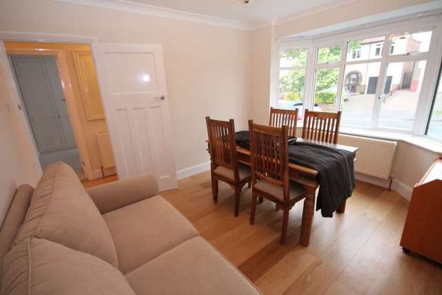  Image of 1 bedroom Bungalow to rent in Coniston Road Bexleyheath DA7 at Coniston Rd  Bexleyheath, DA7 6PX