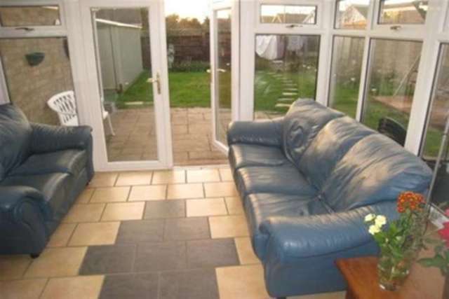  Image of 3 bedroom Detached house to rent in Constable Avenue Clacton-on-Sea CO16 at Clacton-on-Sea, CO16 8XA