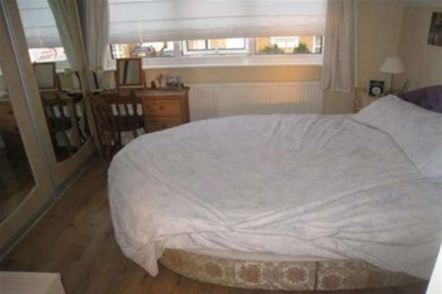  Image of 3 bedroom Detached house to rent in Constable Avenue Clacton-on-Sea CO16 at Clacton-on-Sea, CO16 8XA