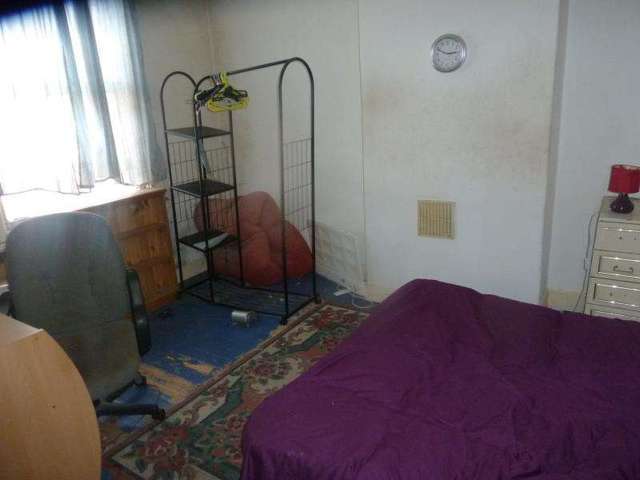  Image of 2 bedroom Detached house for sale in Conway Street Leeds LS8 at Leeds, LS8 5JF