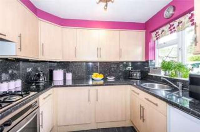  Image of 2 bedroom Terraced house to rent in Coombe Pine Bracknell RG12 at Bracknell Berkshire Easthampstead, RG12 0TJ