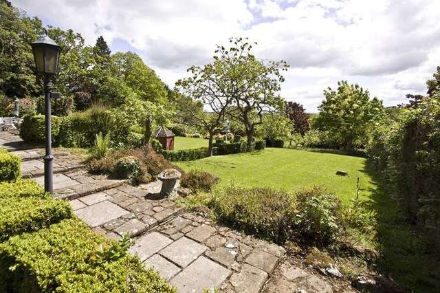  Image of 6 bedroom Property for sale in Coopers Hill Alvechurch Birmingham B48 at Coopers Hill  Birmingham, B48 7BX