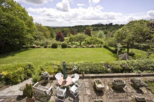  Image of 6 bedroom Property for sale in Coopers Hill Alvechurch Birmingham B48 at Coopers Hill  Birmingham, B48 7BX