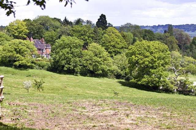  Image of 6 bedroom Property for sale in Coopers Hill Alvechurch Birmingham B48 at Coopers Hill  Birmingham, B48 7BX
