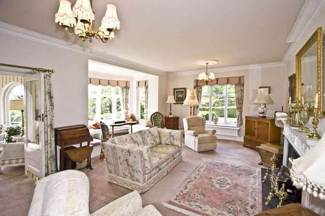  Image of 6 bedroom Property for sale in Coopers Hill Alvechurch Birmingham B48 at Coopers Hill  Birmingham, B48 7BX