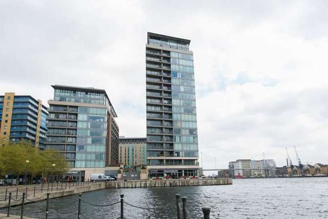  Image of 1 bedroom Apartment to rent in Western Gateway London E16 at Western Gateway  London, E16 1AQ