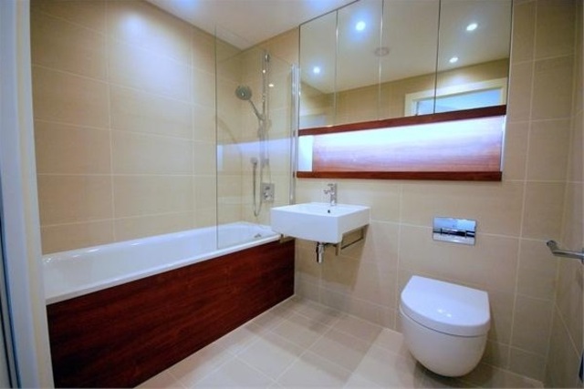  Image of 2 bedroom Flat to rent in Wharf Street London SE8 at GREENWICH, SE8 3FY