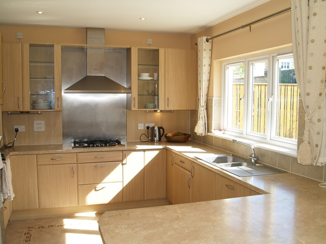  Image of 5 bedroom Detached house to rent in Cortmalaw Gardens Glasgow G33 at Robroyston Glasgow Glasgow, G33 1TJ